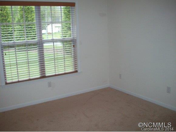 24 Meadow Pathway Drive - Photo 14