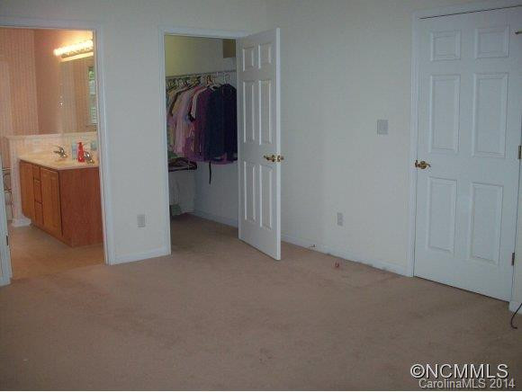 24 Meadow Pathway Drive - Photo 8