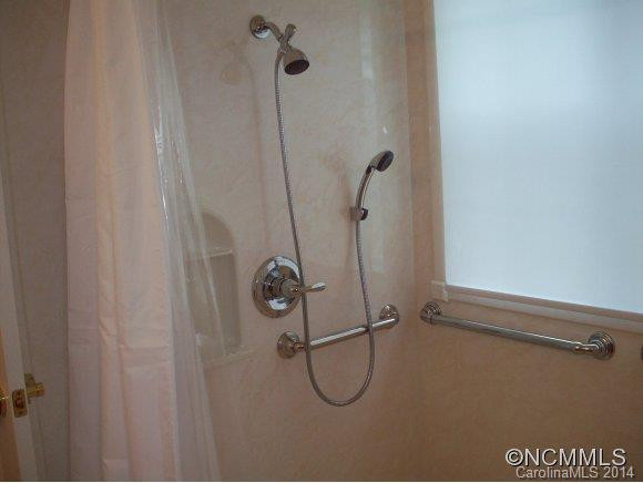24 Meadow Pathway Drive - Photo 10
