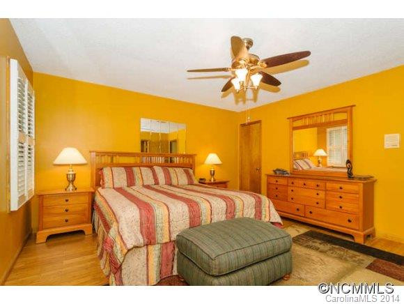 301 Parkway Vista Drive - Photo 15