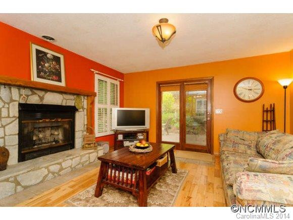 301 Parkway Vista Drive - Photo 3