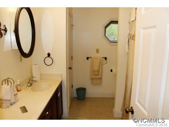401 Hoopers Creek Rd - Photo 13