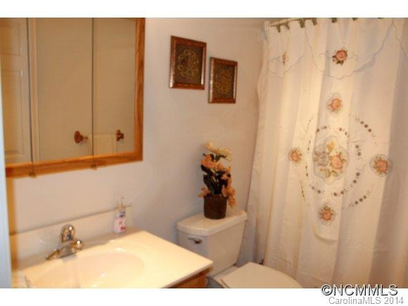 401 Hoopers Creek Rd - Photo 20