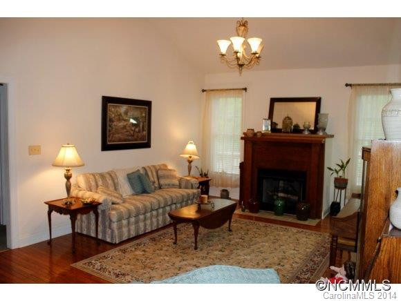 401 Hoopers Creek Rd - Photo 4
