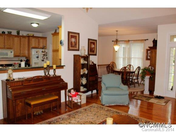 401 Hoopers Creek Rd - Photo 6
