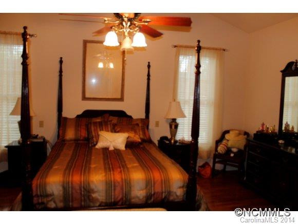 401 Hoopers Creek Rd - Photo 10