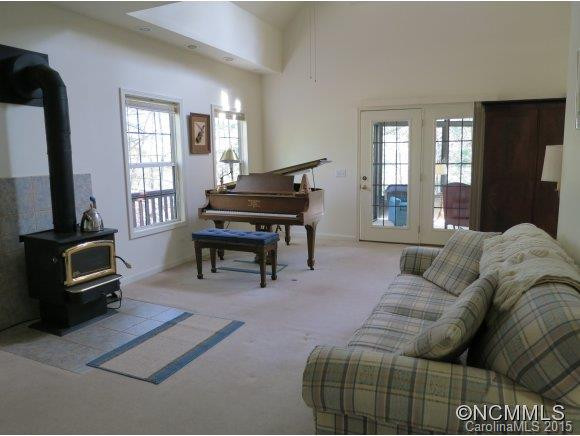 842 Dotsi Drive - Photo 3