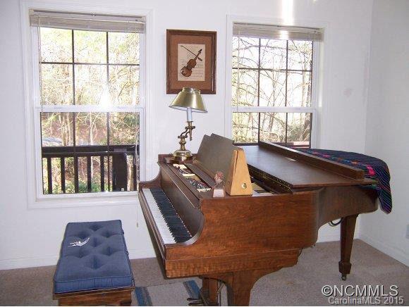 842 Dotsi Drive - Photo 4