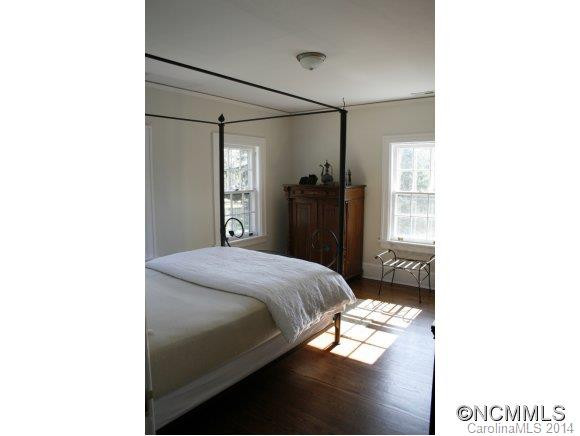 11 Griffing Boulevard - Photo 14
