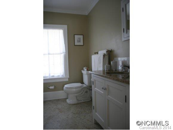 11 Griffing Boulevard - Photo 17
