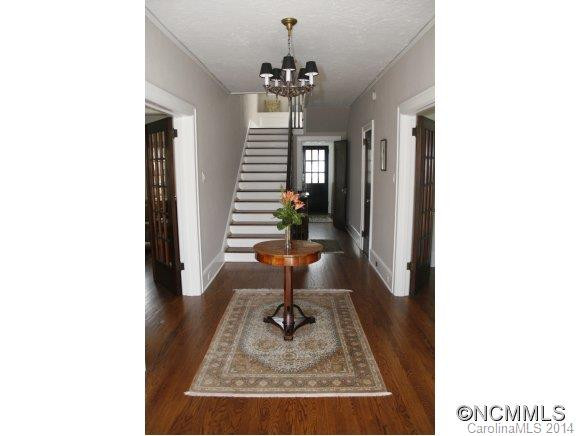 11 Griffing Boulevard - Photo 3