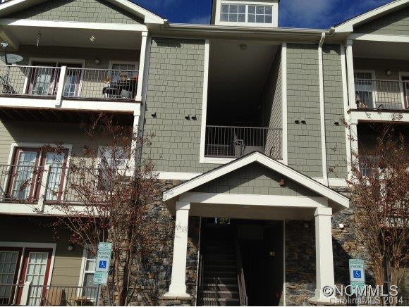 500 Vista Lake Drive.Unit 2 - Photo 2