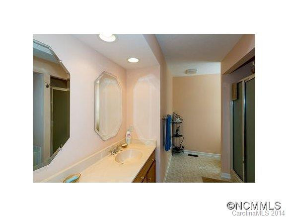 105 Pine Cone Hill - Photo 13