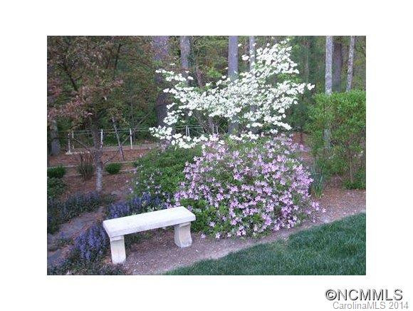 105 Pine Cone Hill - Photo 24