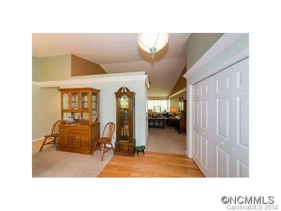 105 Pine Cone Hill - Photo 5