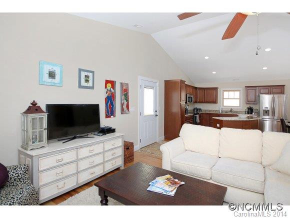 123 Thurland Ave. - Photo 5