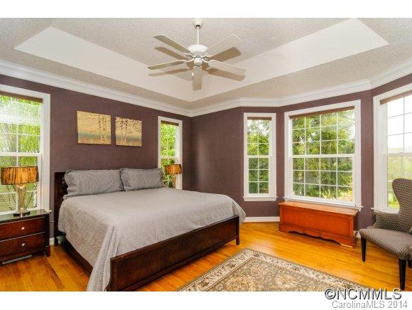 215 GREEN MEADOWS Ln - Photo 14
