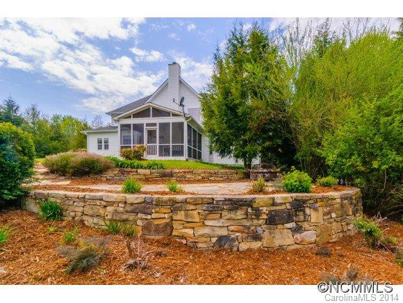 215 GREEN MEADOWS Ln - Photo 20