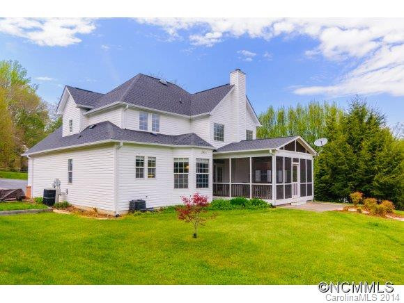 215 GREEN MEADOWS Ln - Photo 21