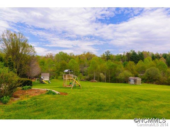 215 GREEN MEADOWS Ln - Photo 22
