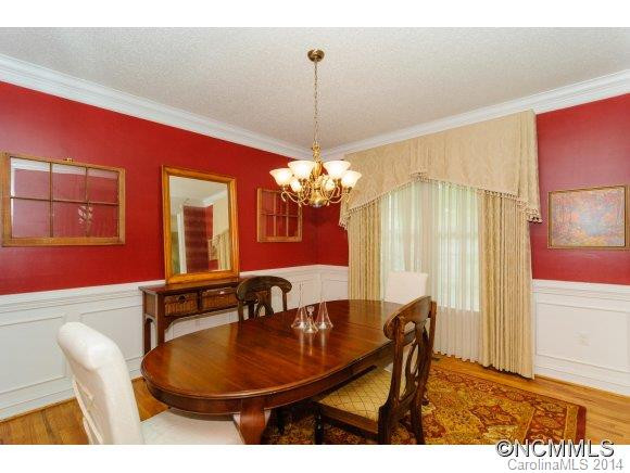 215 GREEN MEADOWS Ln - Photo 10