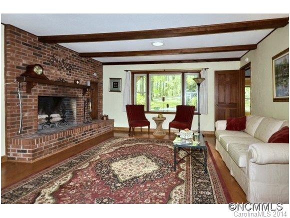 154 Laurel Circle - Photo 2