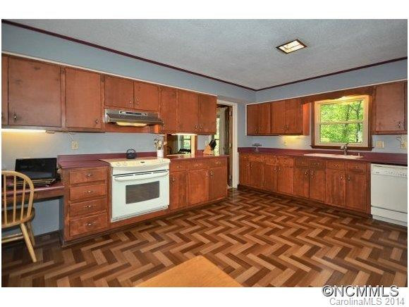 154 Laurel Circle - Photo 3
