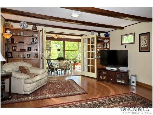 154 Laurel Circle - Photo 8