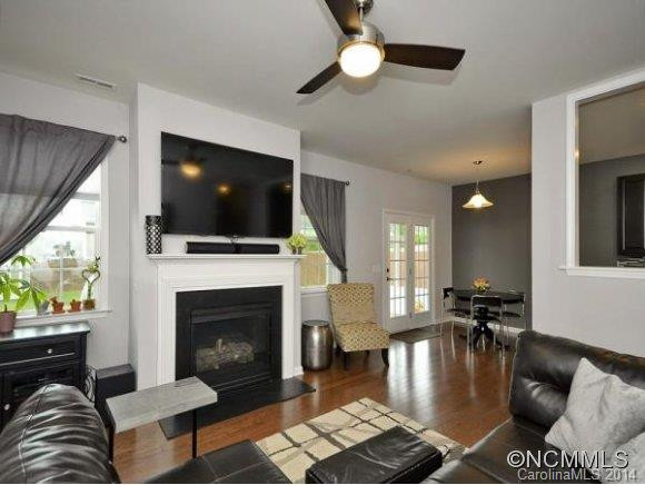 209 NEW RIVER DRIVE - Photo 12