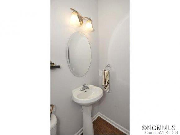 209 NEW RIVER DRIVE - Photo 14