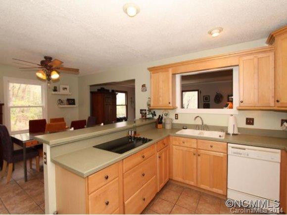 11 BURTON DRIVE - Photo 8