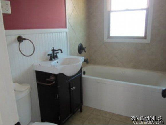 123 Hill Street - Photo 12