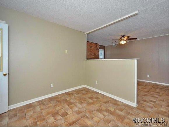 460 CREEKSIDE DRIVE - Photo 5