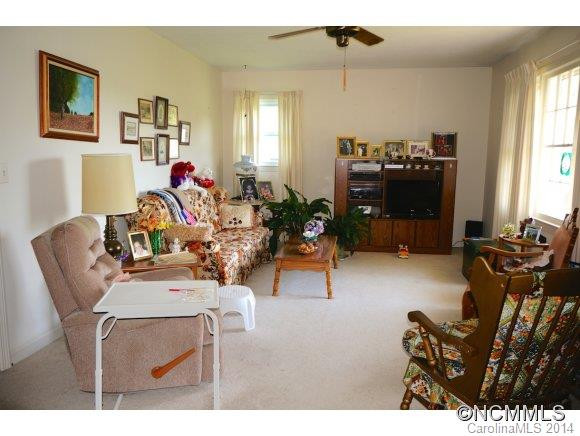 106 Ewbank Road - Photo 4