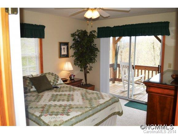 720 Robin Roost - Photo 14