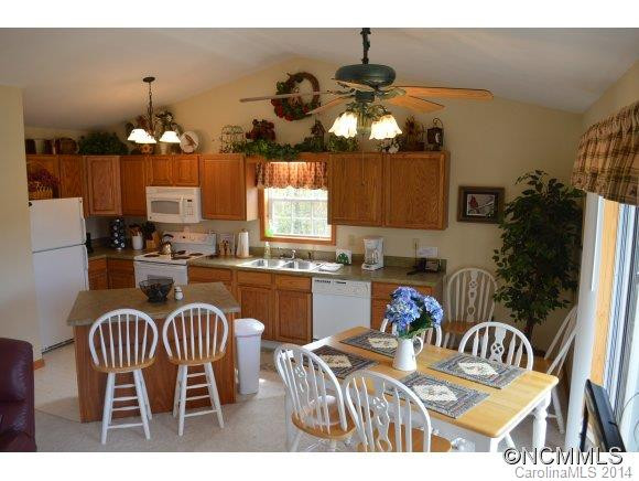720 Robin Roost - Photo 3