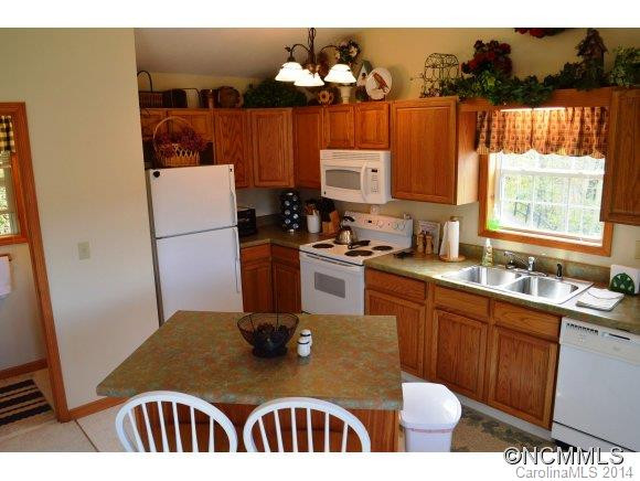 720 Robin Roost - Photo 6