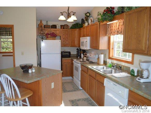 720 Robin Roost - Photo 7