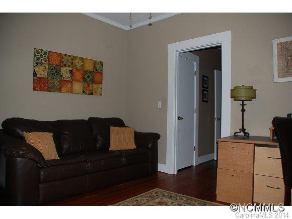 37 Hollywood Street - Photo 12