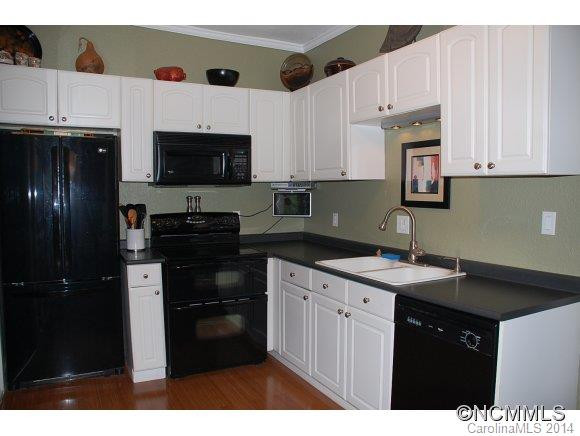 37 Hollywood Street - Photo 13