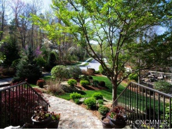 911 KELL'S BLUE CT. - Photo 2