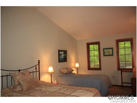 15 Melrose Lane - Photo 8