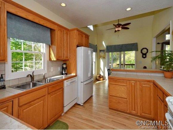 99 Hillcrest Drive - Photo 7