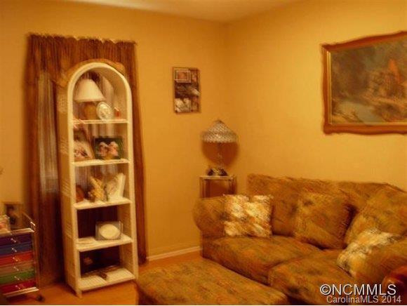 193 Line Drive - Photo 6