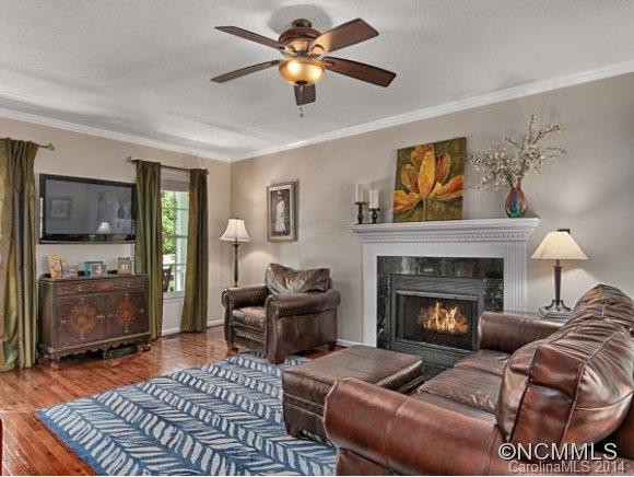 121 NORTH WINTERGARDEN - Photo 2