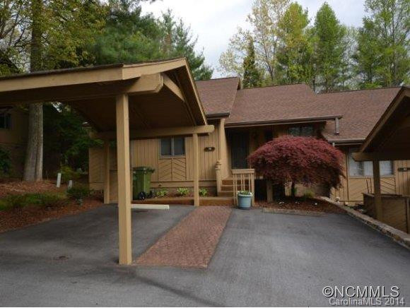 105 N. SCARLET OAK LANE