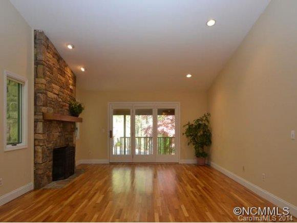 105 N. SCARLET OAK LANE - Photo 2