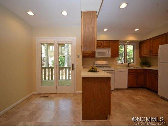105 N. SCARLET OAK LANE - Photo 5