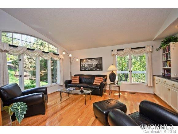 5 Manor Way - Photo 6