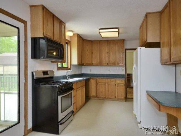 144 SCARLET DRIVE - Photo 5